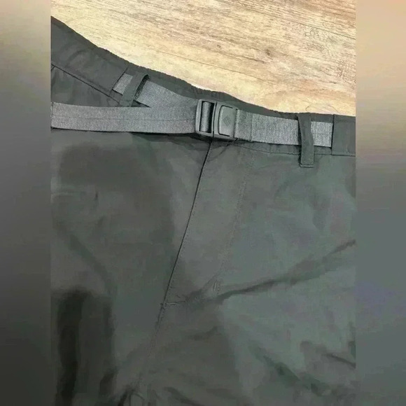 Columbia Sportswear Men’s Size 36 Omni-Shade® Gray Shorts - Picture 7 of 9